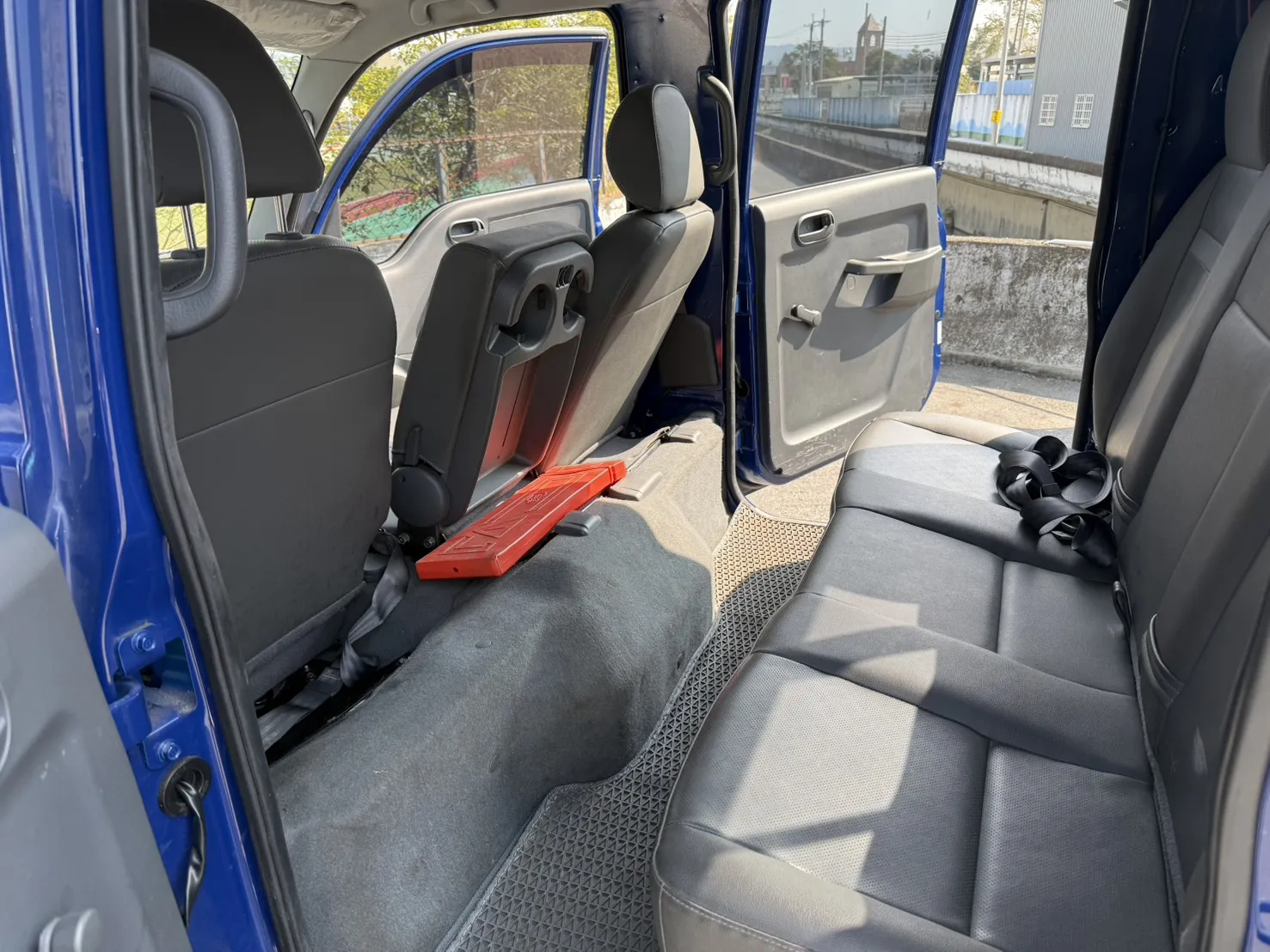 2017 年 卡旺 雙廂貨車