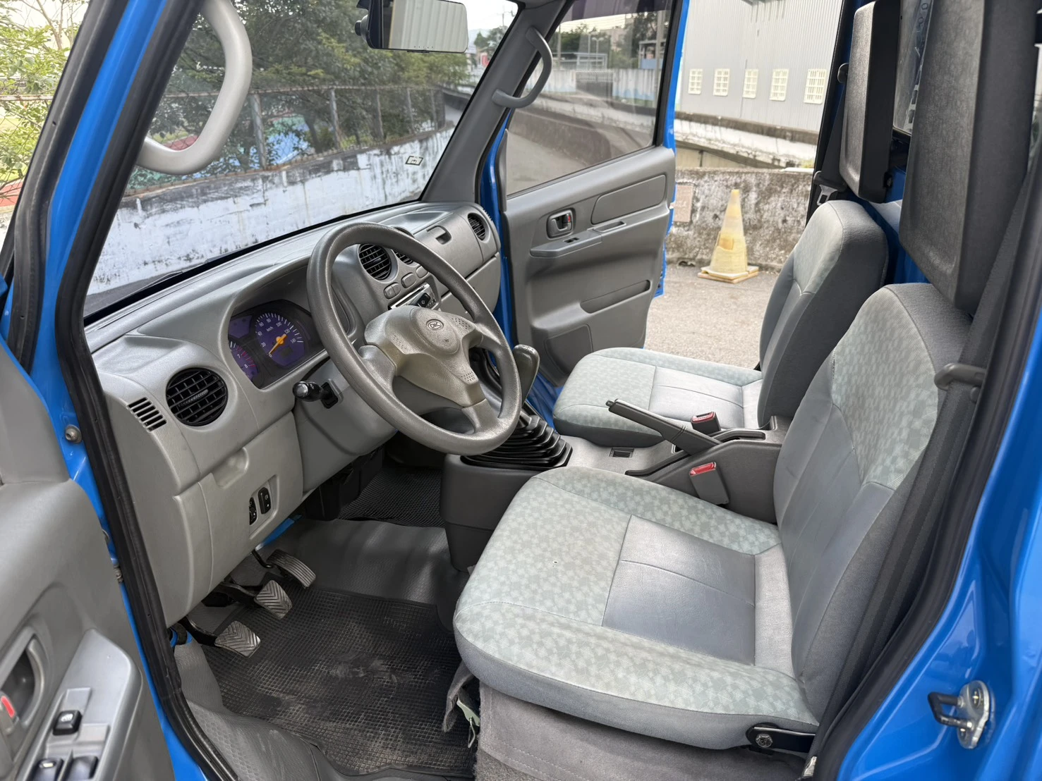 2018年 菱利貨車【帆布 倒車顯影】