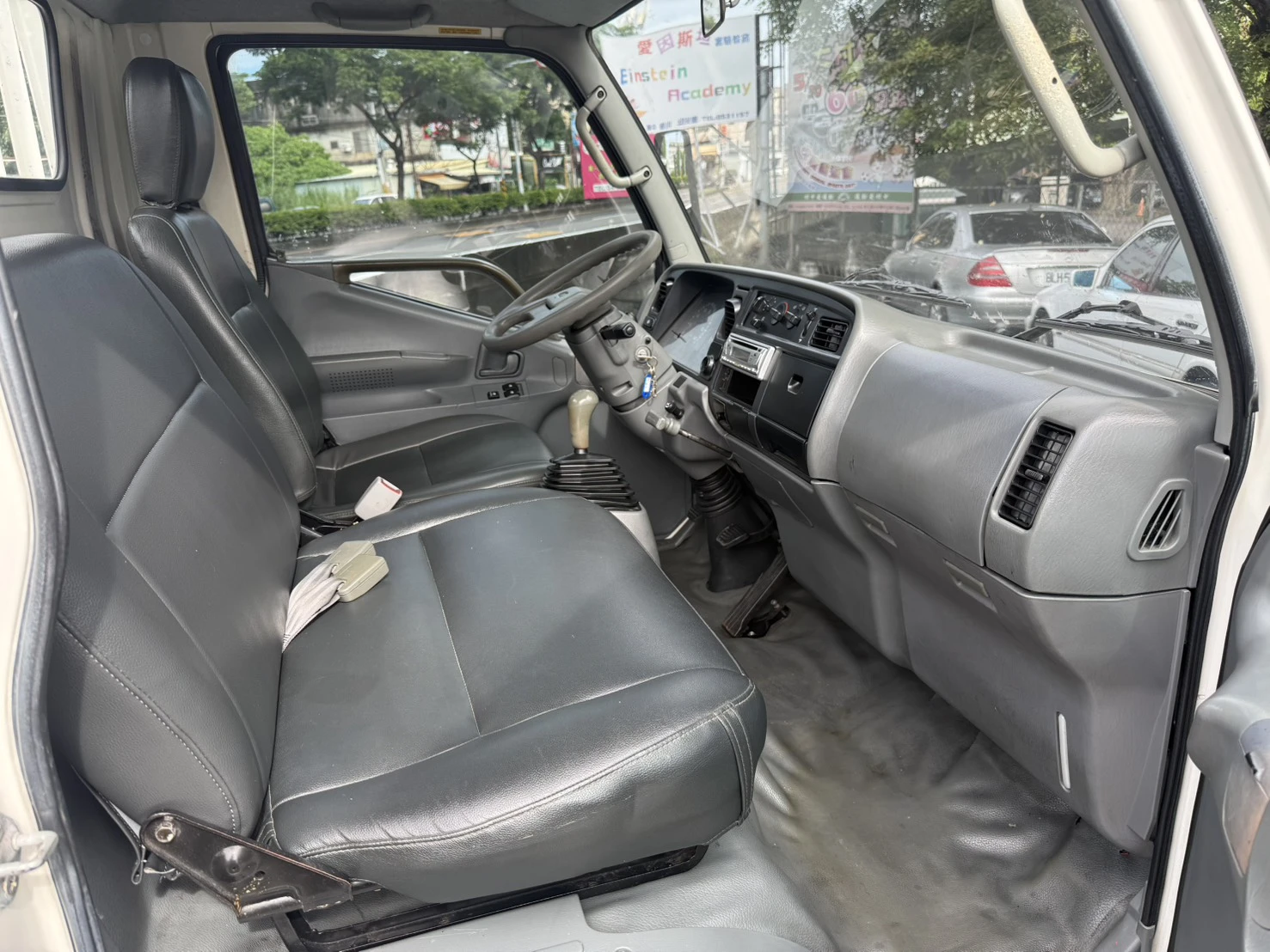 2005年 堅達貨車