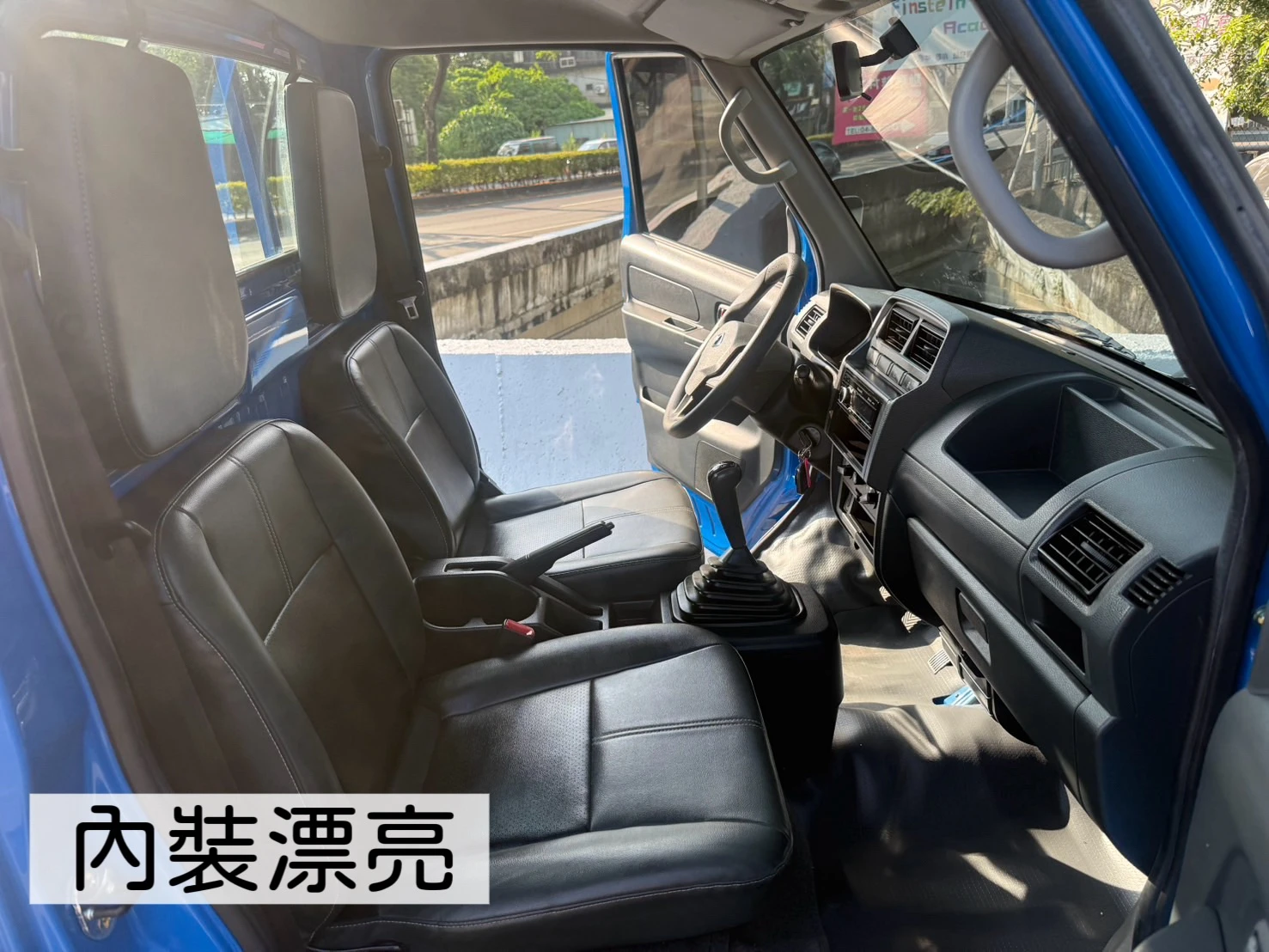2023年 菱利貨車【雙折尾門 / 錏板】