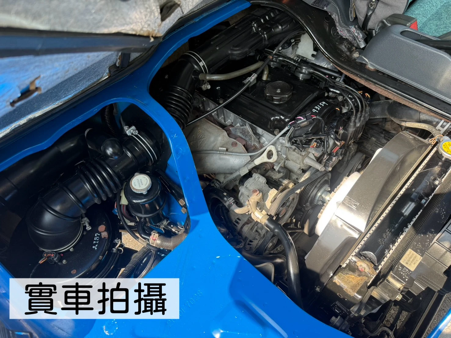 2019年 得利卡貨車【五面掀帆布 / 升降尾門】