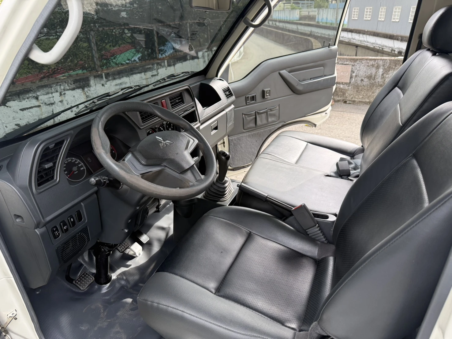 2021年 得利卡貨車