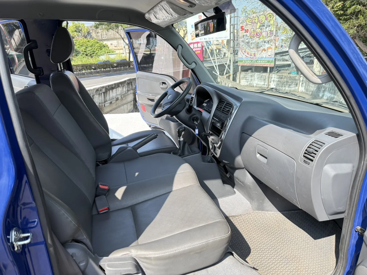 2017 年 卡旺 雙廂貨車