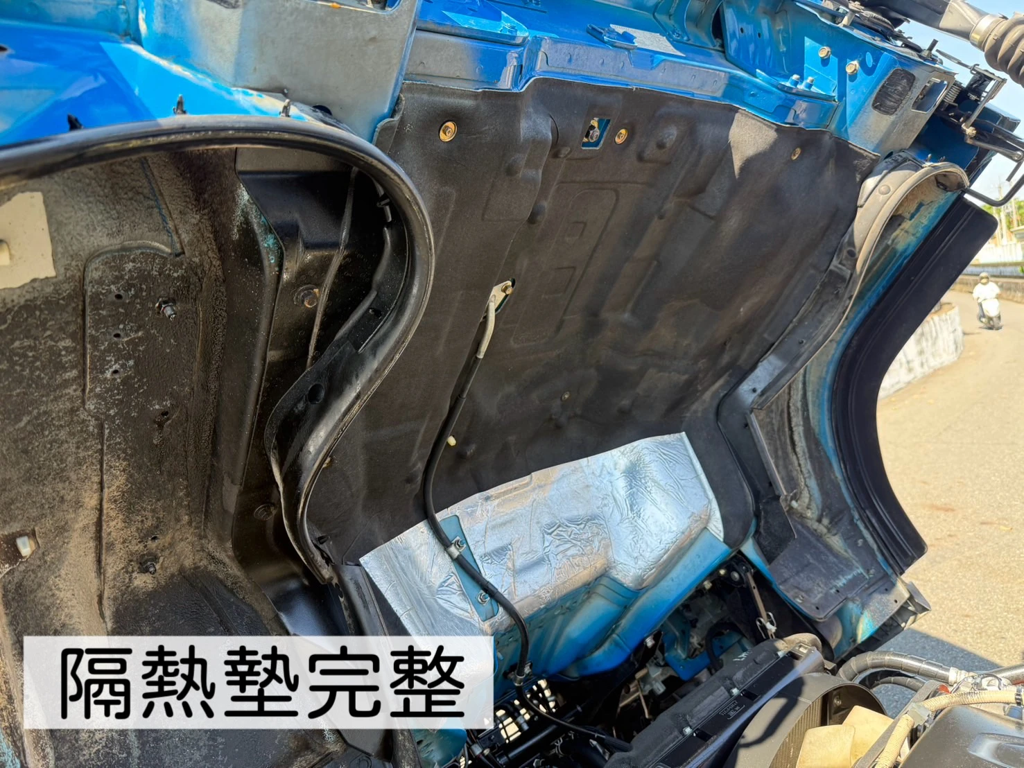 2011年 堅達貨車【14尺 雙折雙缸尾門 跑極少】