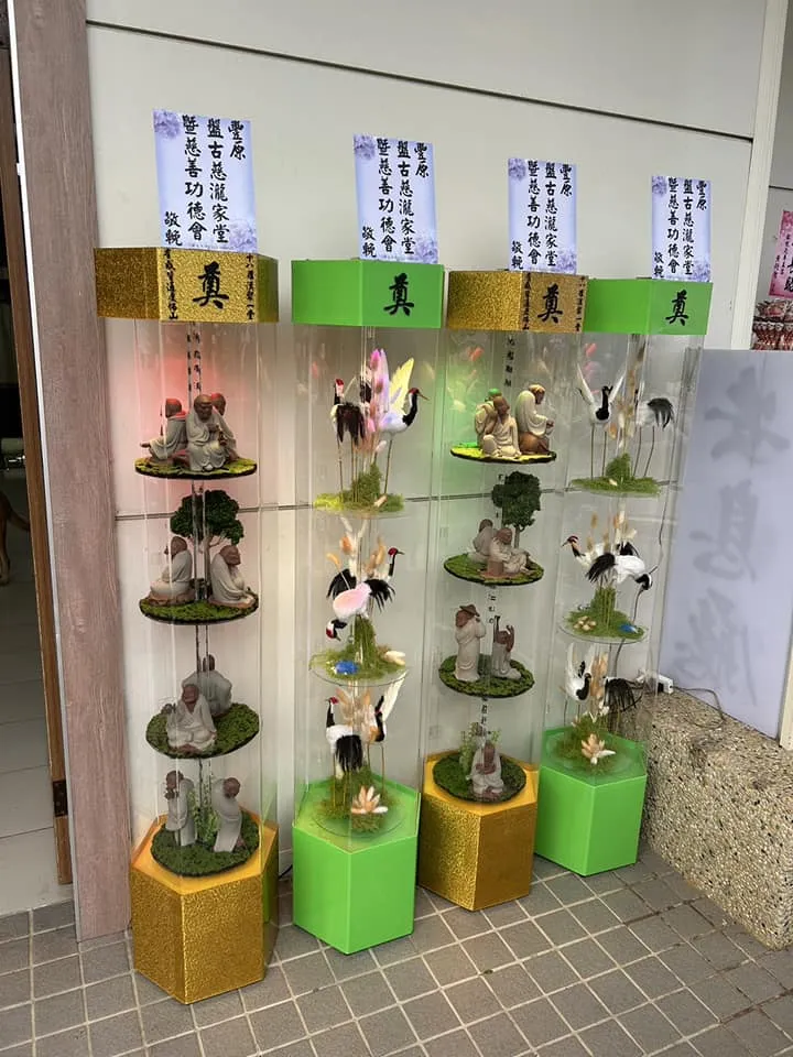 十八羅漢燈柱