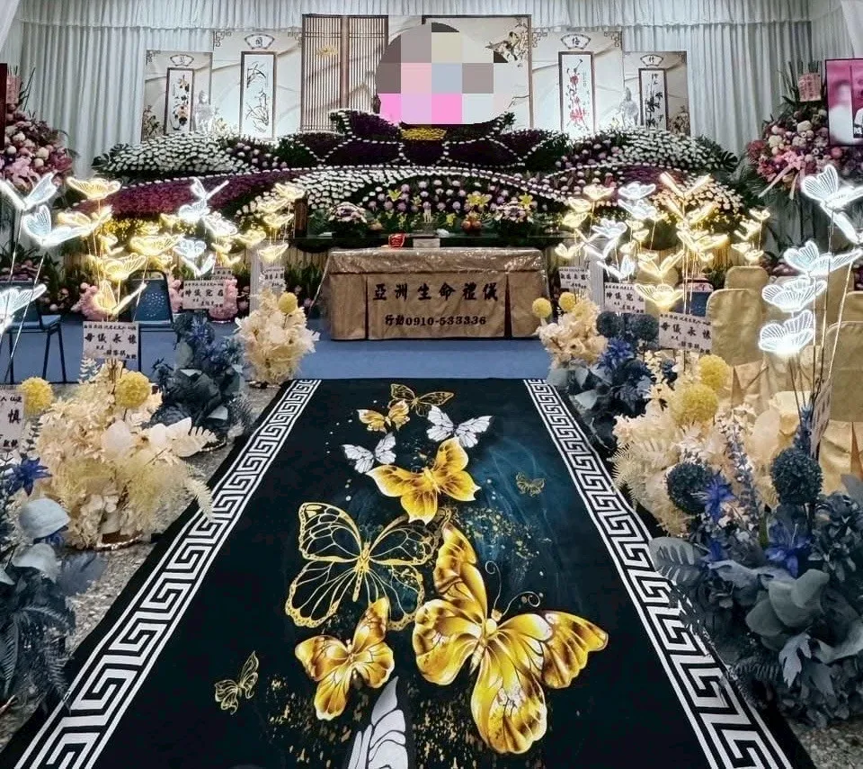蝴蝶花走道燈