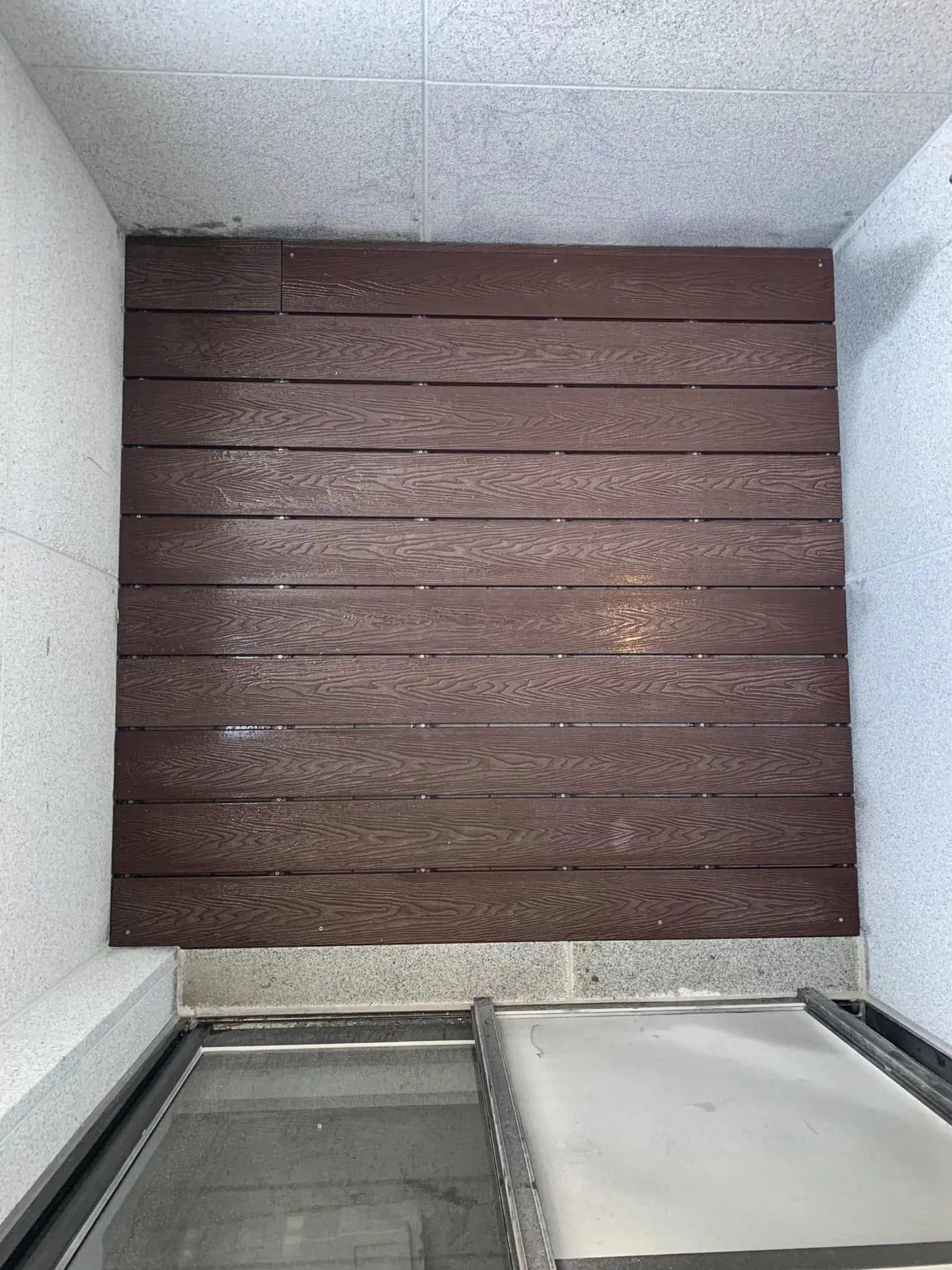 「陽光、木質調、微風輕拂，每一天，都值得用心感受。」