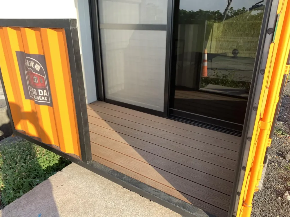 台中清水欣陽貨櫃∥塑木平台