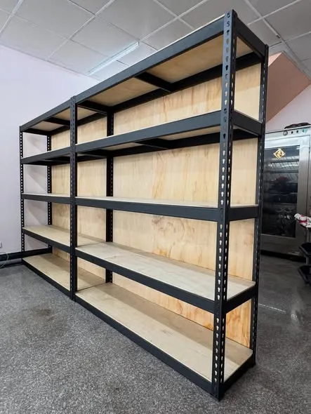 宗澄角鋼案例分享｜洗鞋店展示置物架