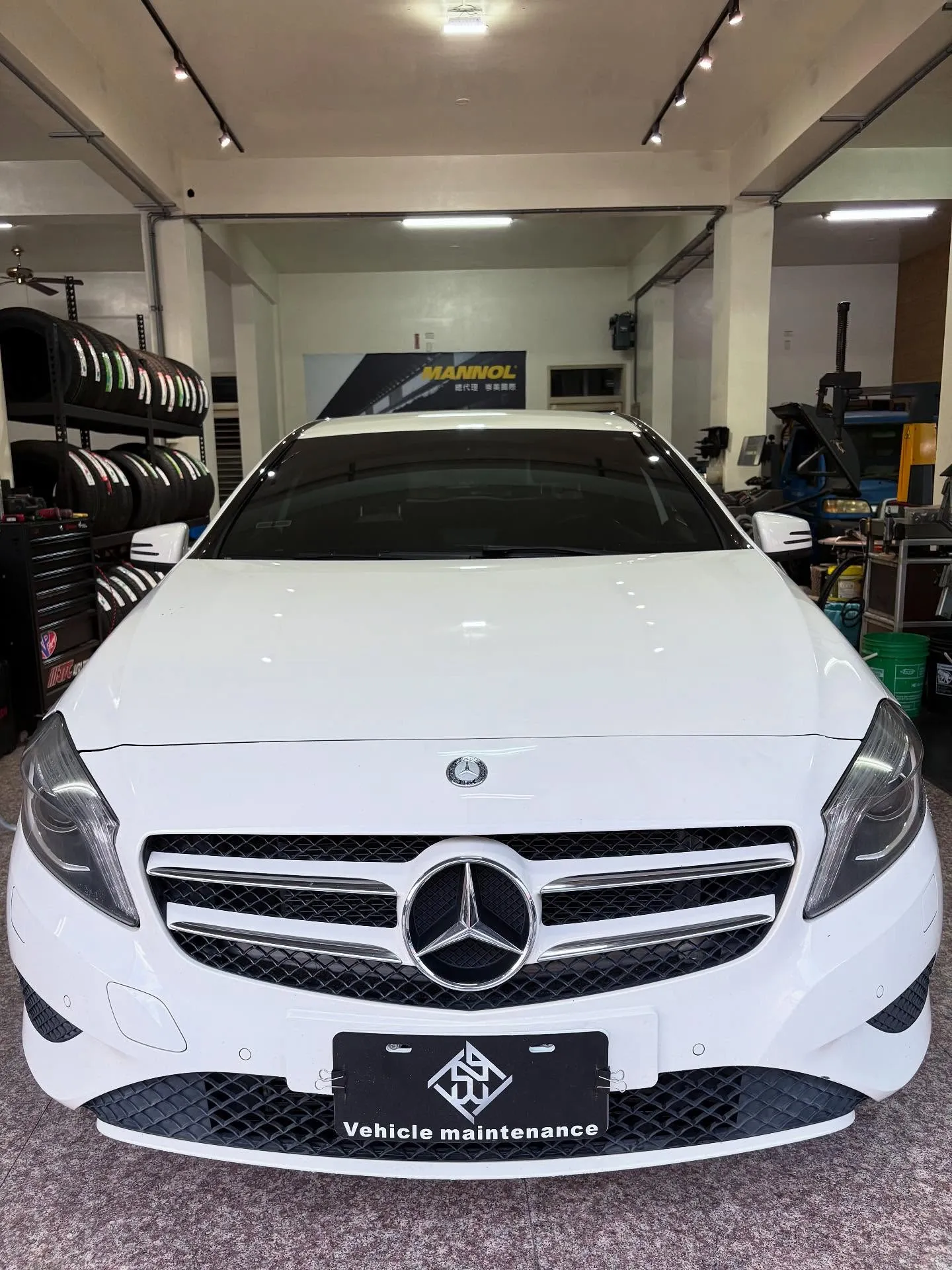 Mercedes-Benz A180夏天就是適合修冷氣的時候