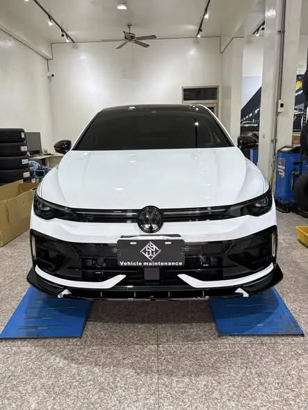 Volkswagen Golf 8.5R升級安裝MD空力套件