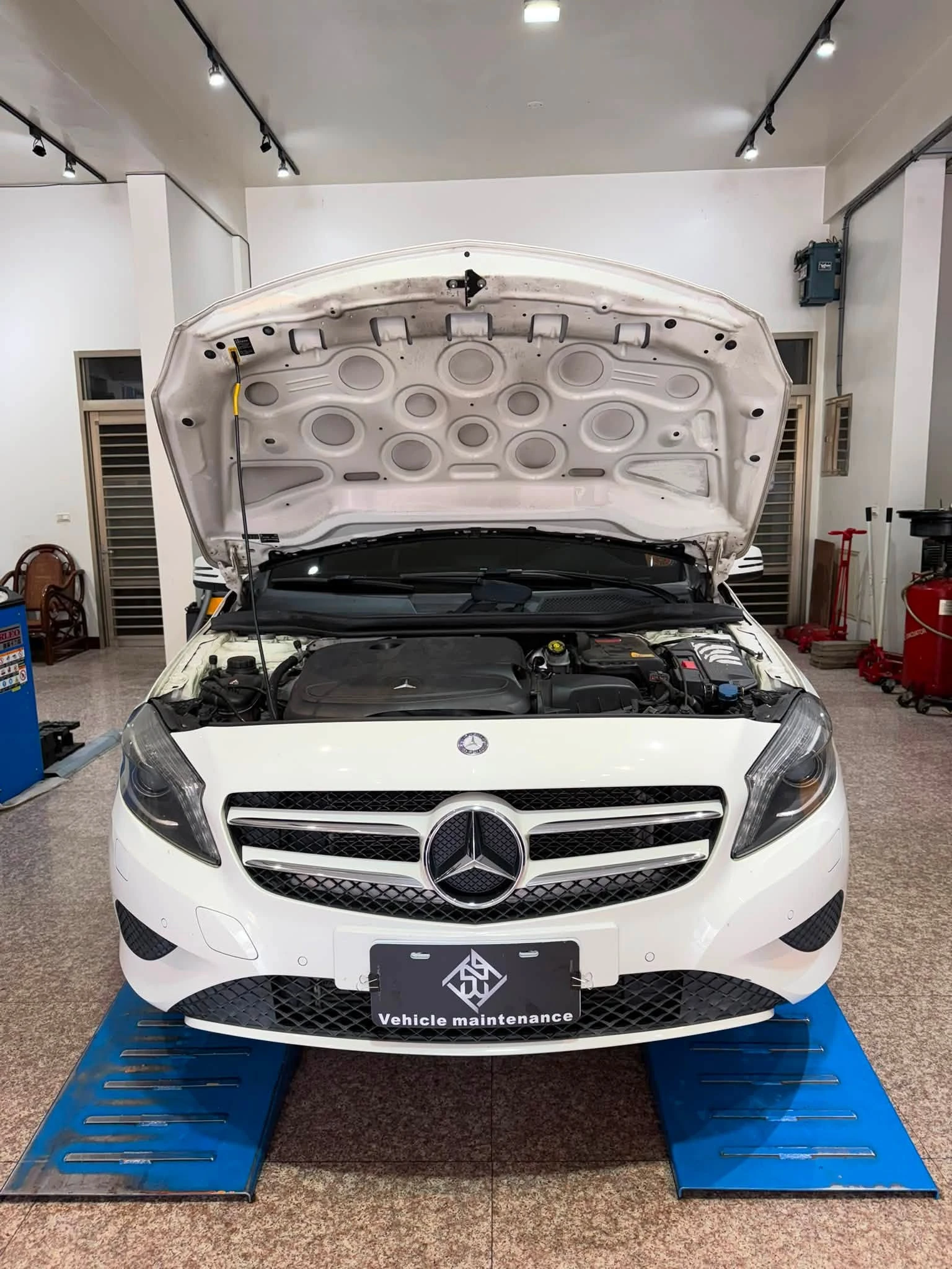 Mercedes Benz A180 M270 Engine亮引擎故障燈維修完成