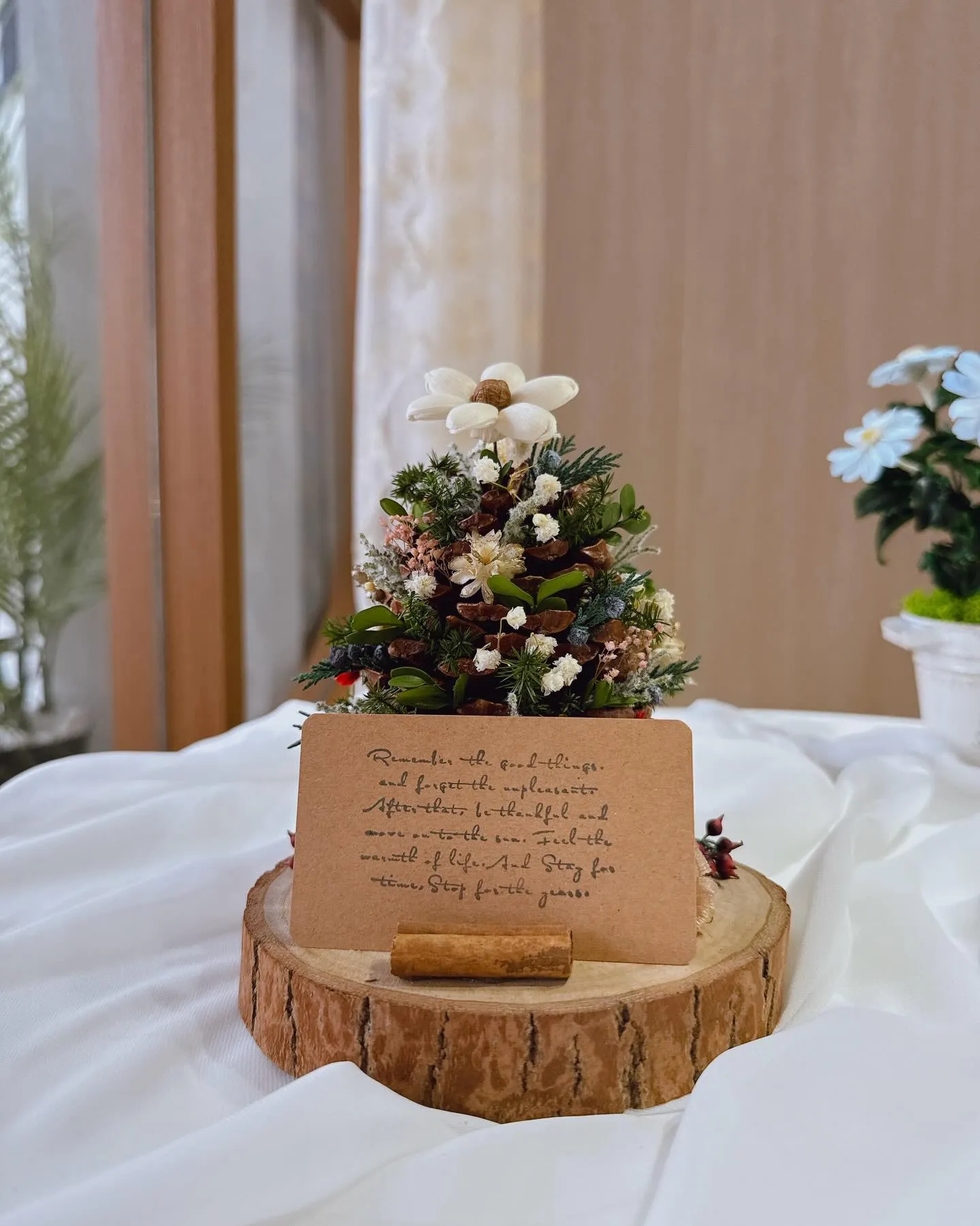 大松果聖誕樹花藝