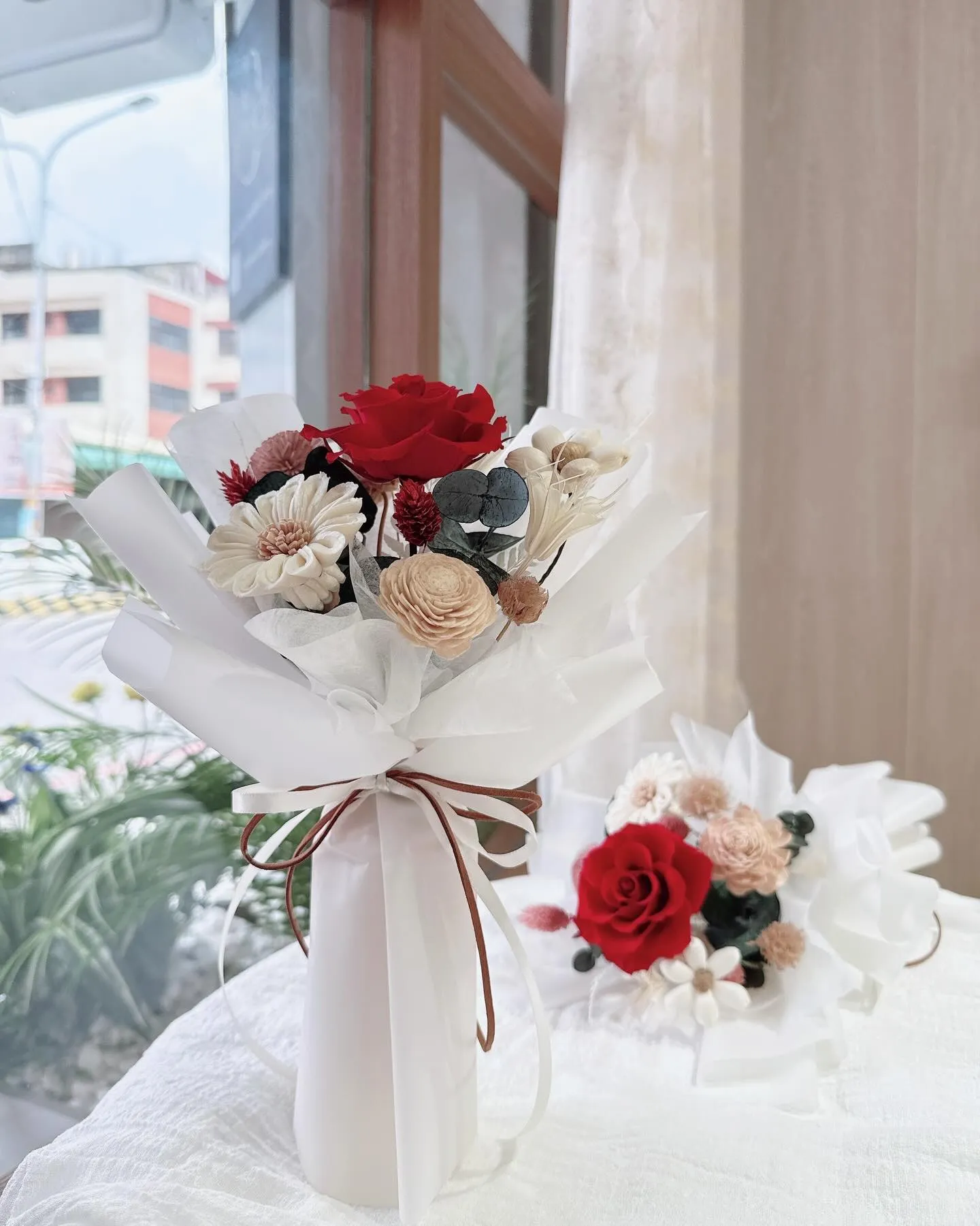 單朵大玫瑰花束